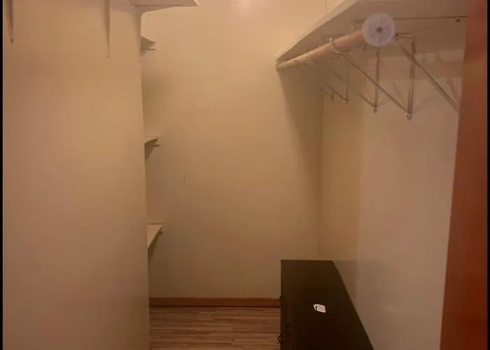 Apartment Stunning Brick Tri Level 420 Friendly Matteson